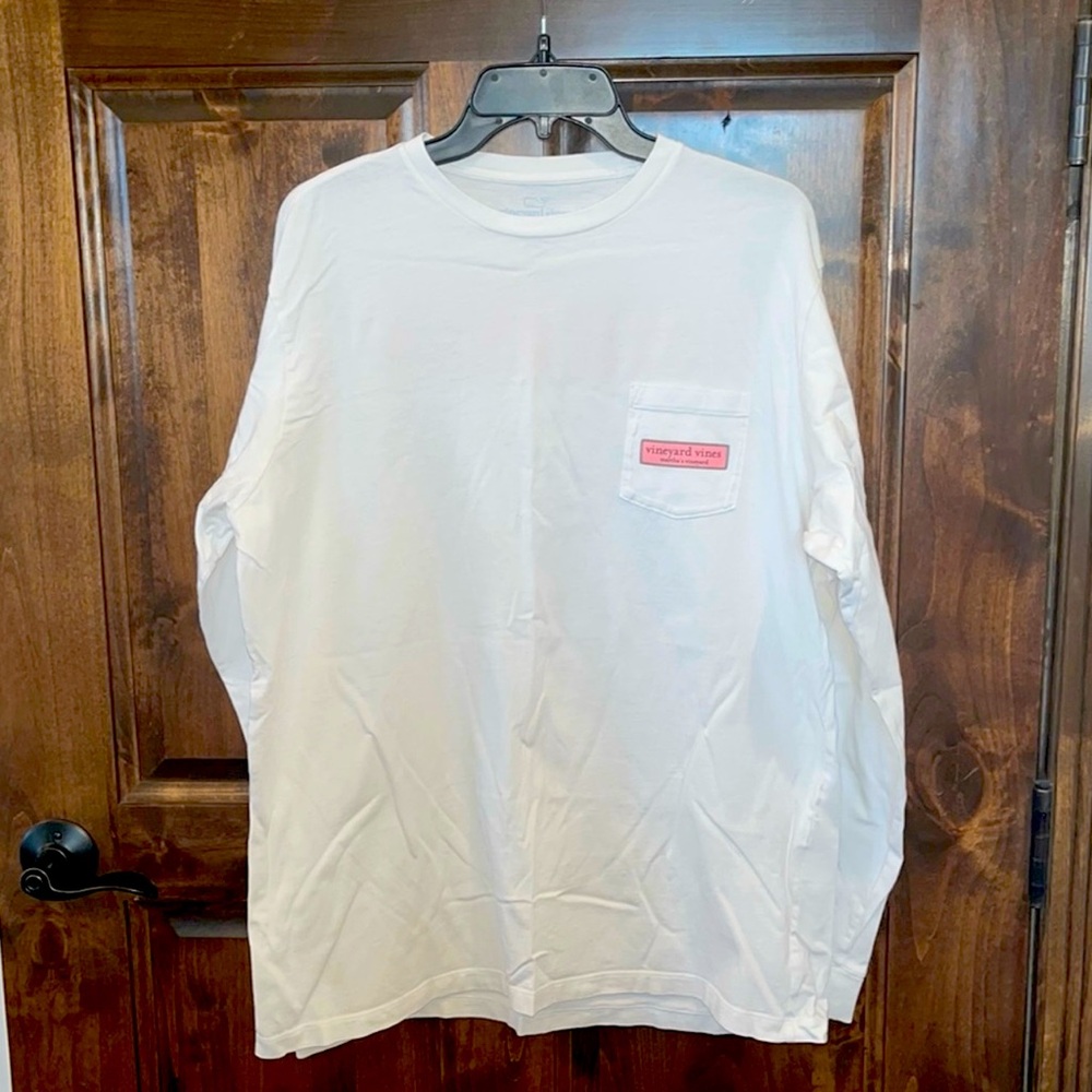 Classic Vineyard Vines long sleeved Men’s T Shirt